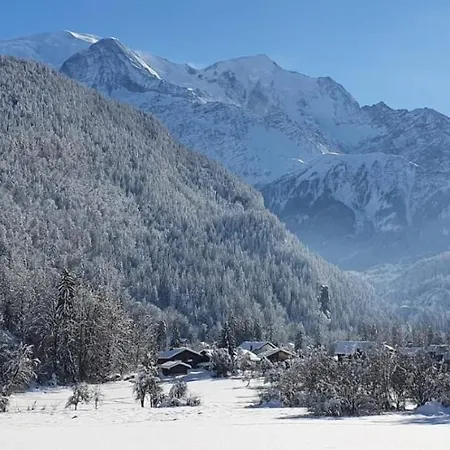 Magnifique Dans La Vallee De Chamonix Chalé Servoz