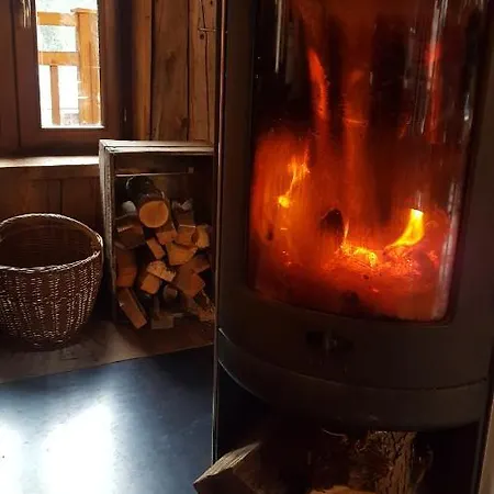 Magnifique Dans La Vallee De Chamonix Chalé Servoz